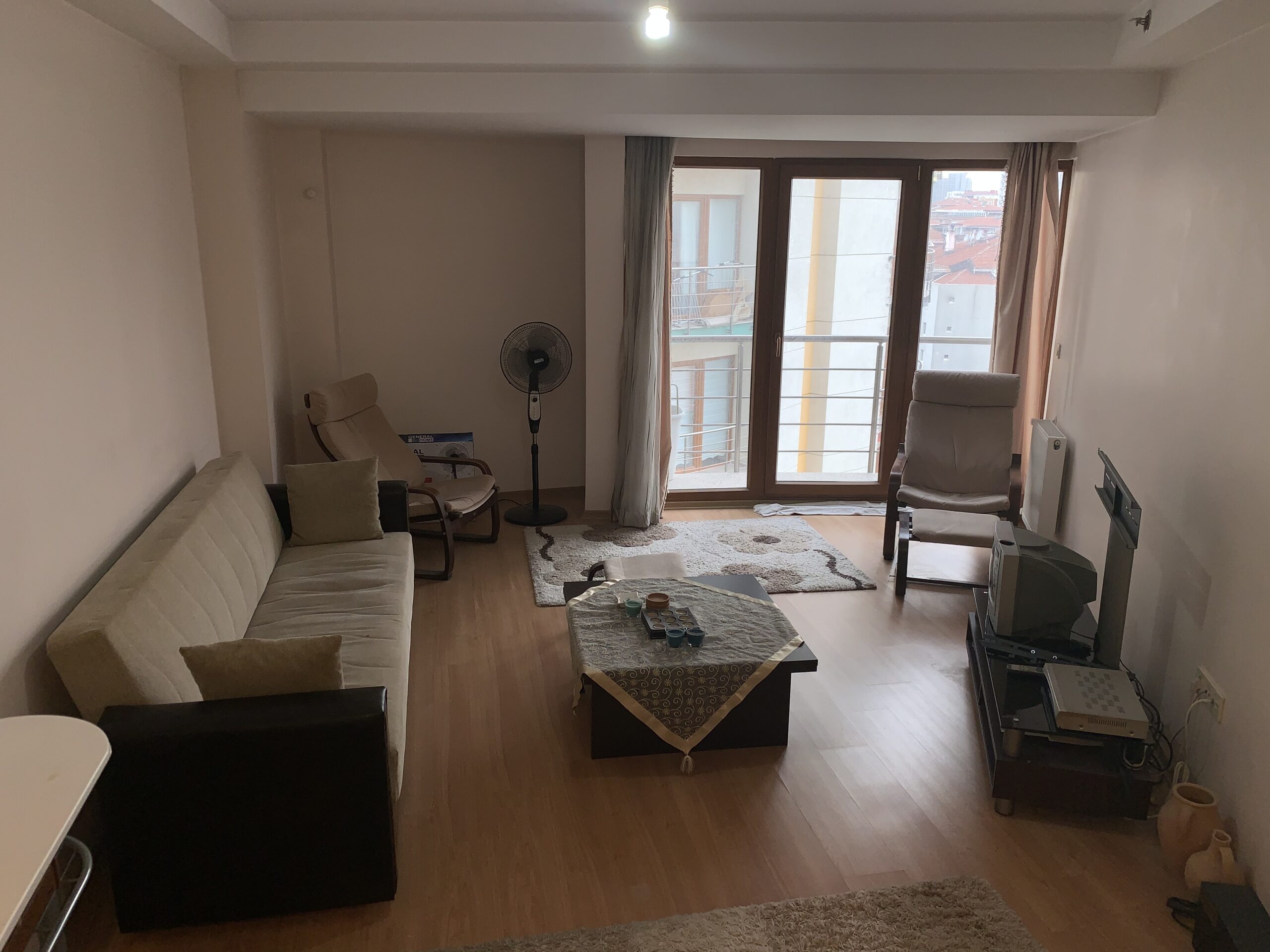 Papatya 2 Residence’da Ön Eşyalı Metrobüse 2 dk Satılık daire