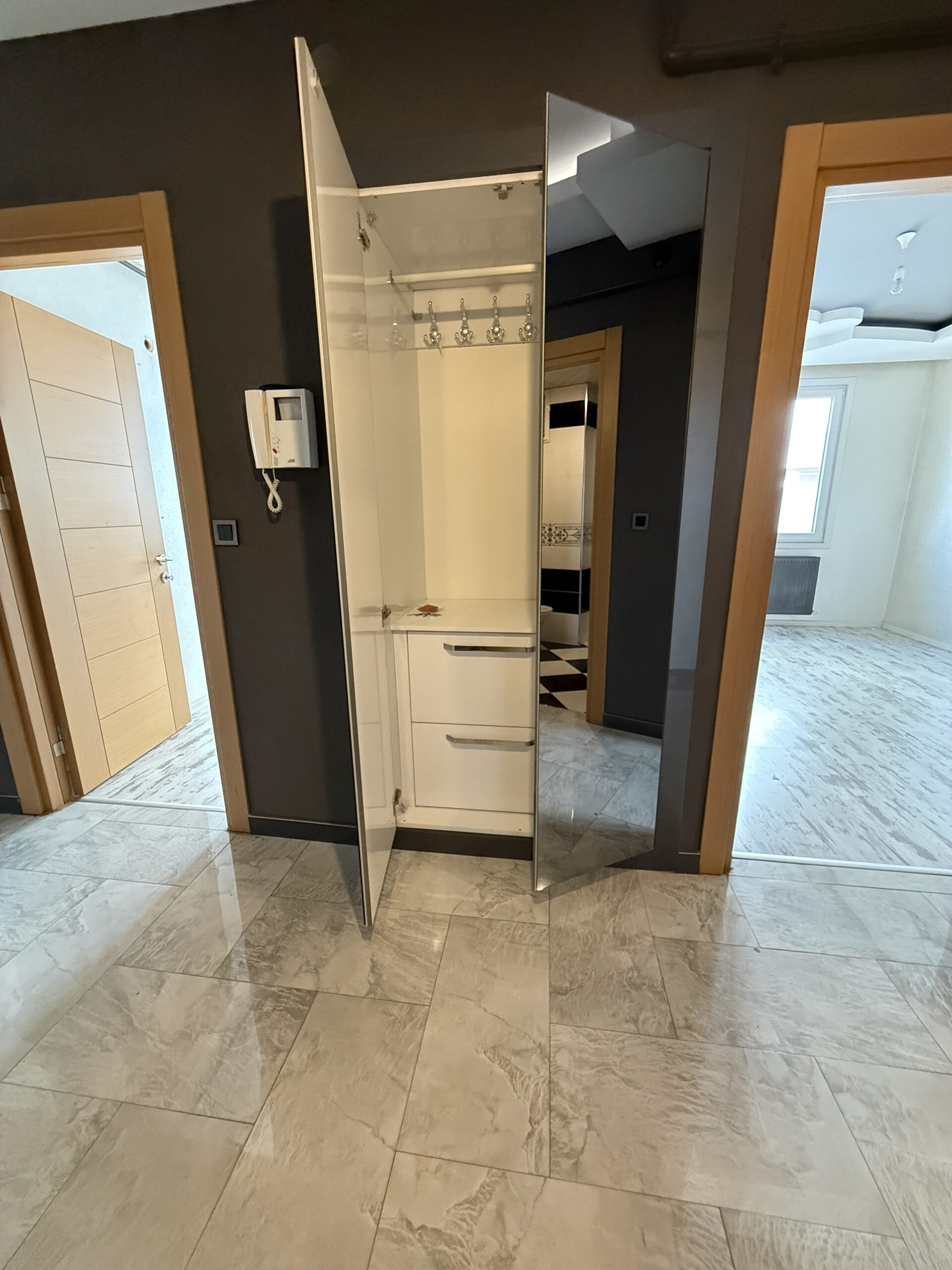 Avcılar merkezde kiralık 3+2 dubleks daire