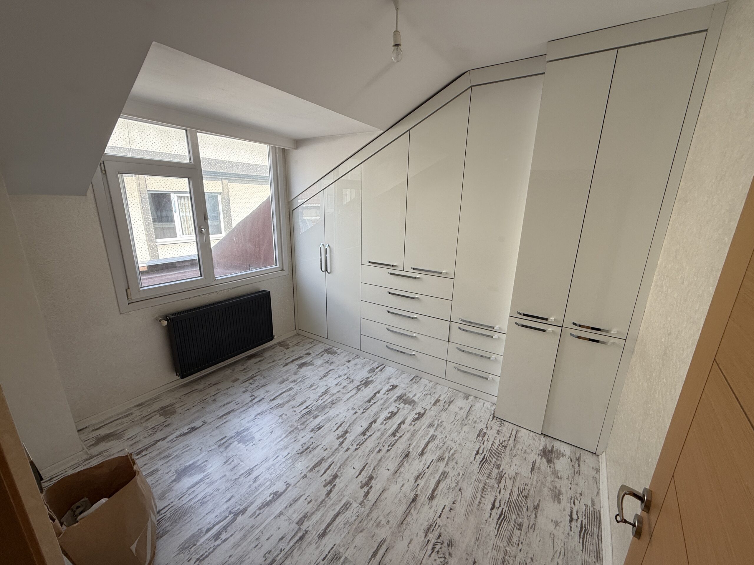 Avcılar merkezde kiralık 3+2 dubleks daire
